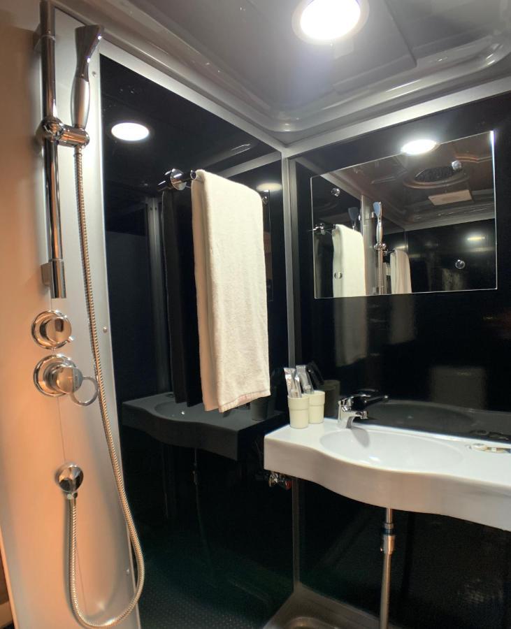 Donni Room For Rent Taipei Dış mekan fotoğraf